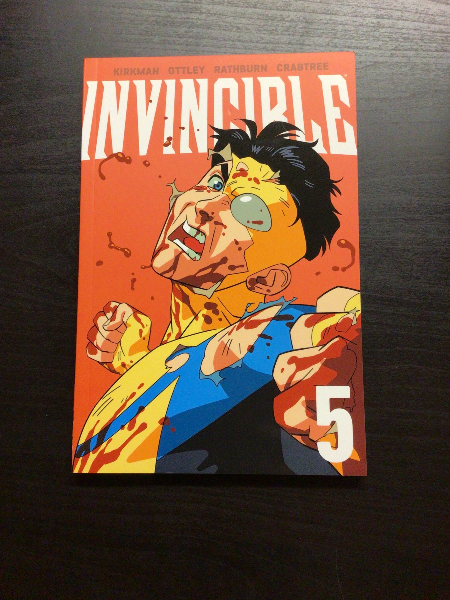 Invincible New Cover Vol 5