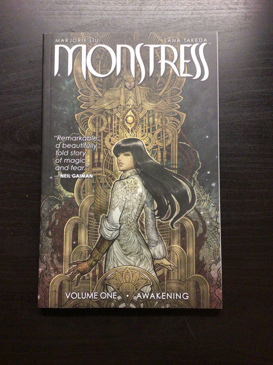 Monstress Vol 1